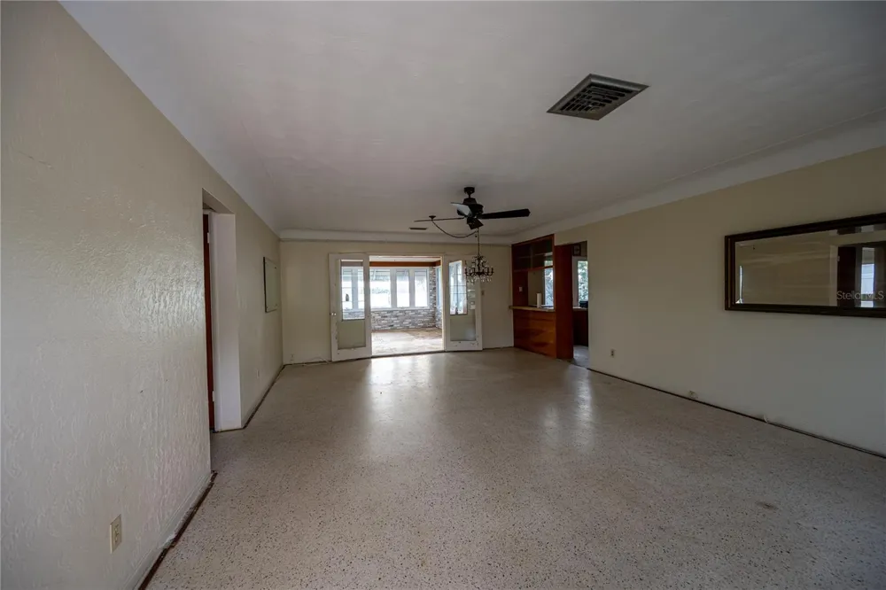 1425 COREY WAY S South Pasadena, FL 33707