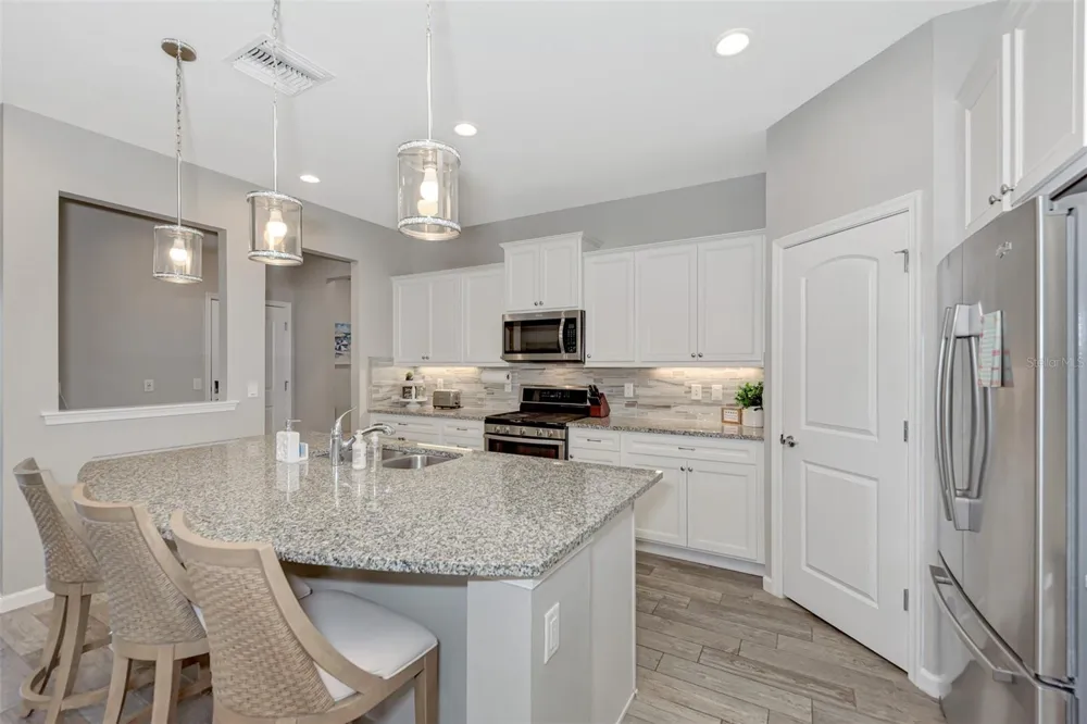 11616 GOLDEN BAY PLACE Lakewood Ranch, FL 34211