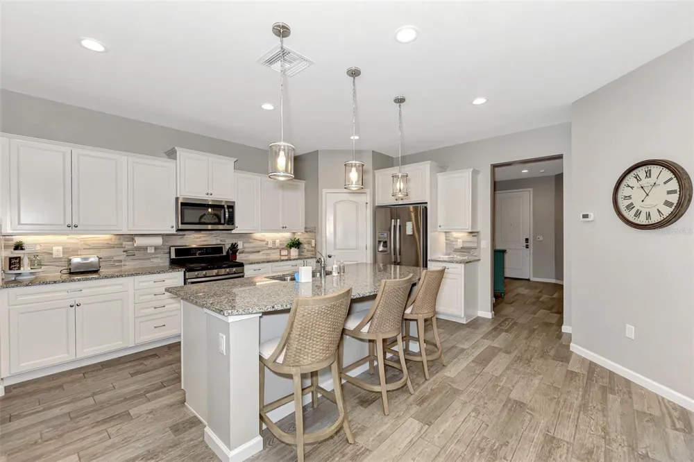 11616 GOLDEN BAY PLACE Lakewood Ranch, FL 34211