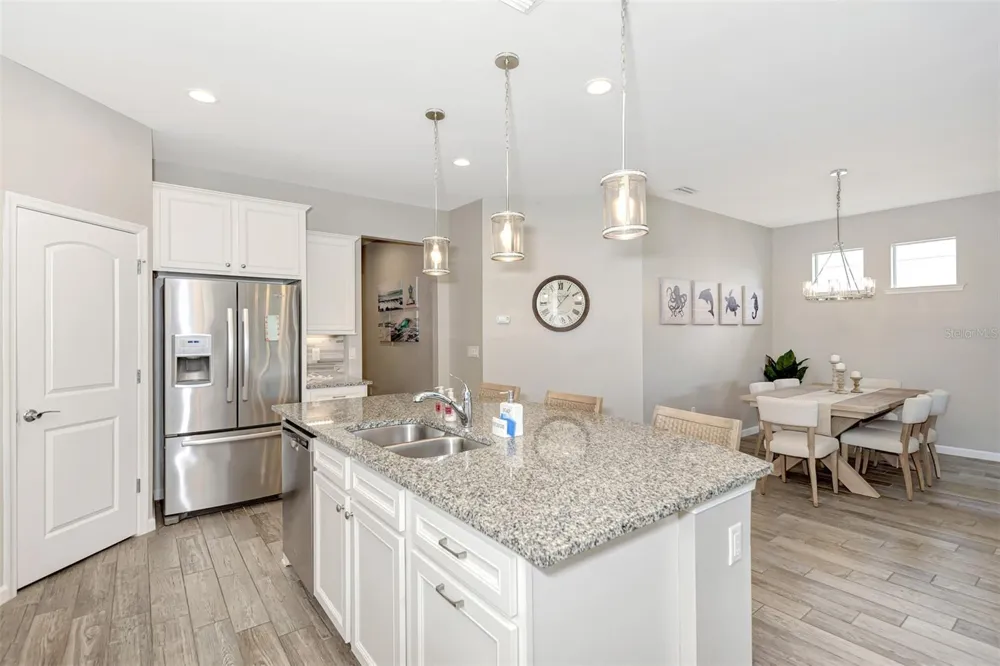 11616 GOLDEN BAY PLACE Lakewood Ranch, FL 34211