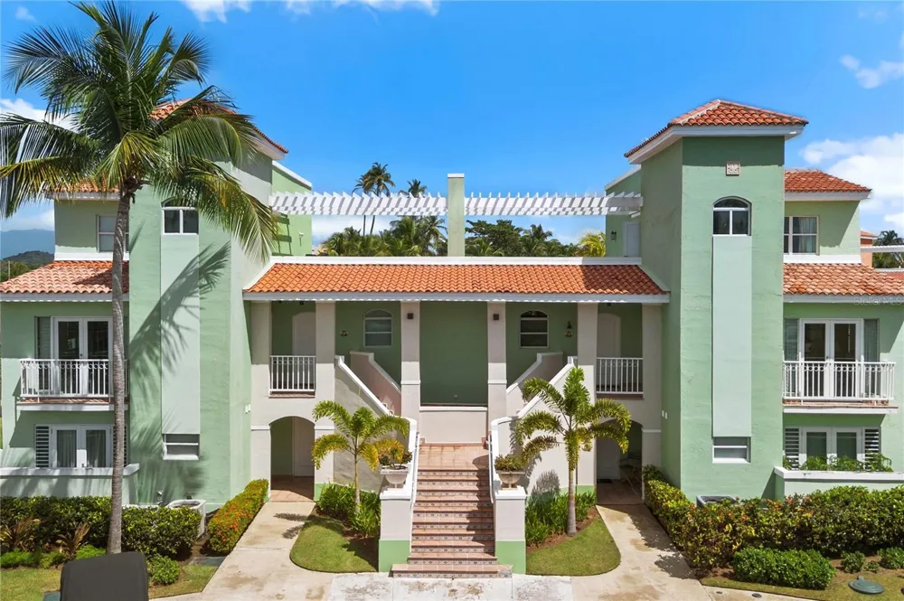 195 CANDELERO DRIVE #6232 Humacao, PR 00791