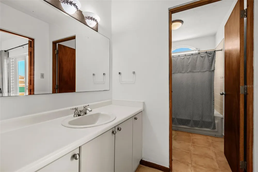 195 CANDELERO DRIVE #6232 Humacao, PR 00791