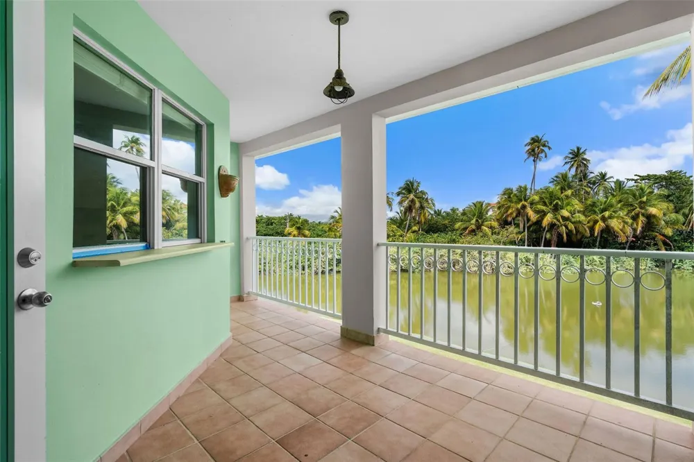 195 CANDELERO DRIVE #6232 Humacao, PR 00791