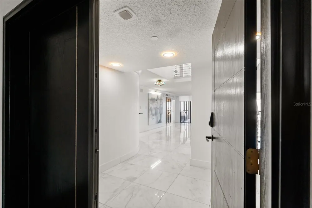 530 E CENTRAL BOULEVARD #1901 Orlando, FL 32801
