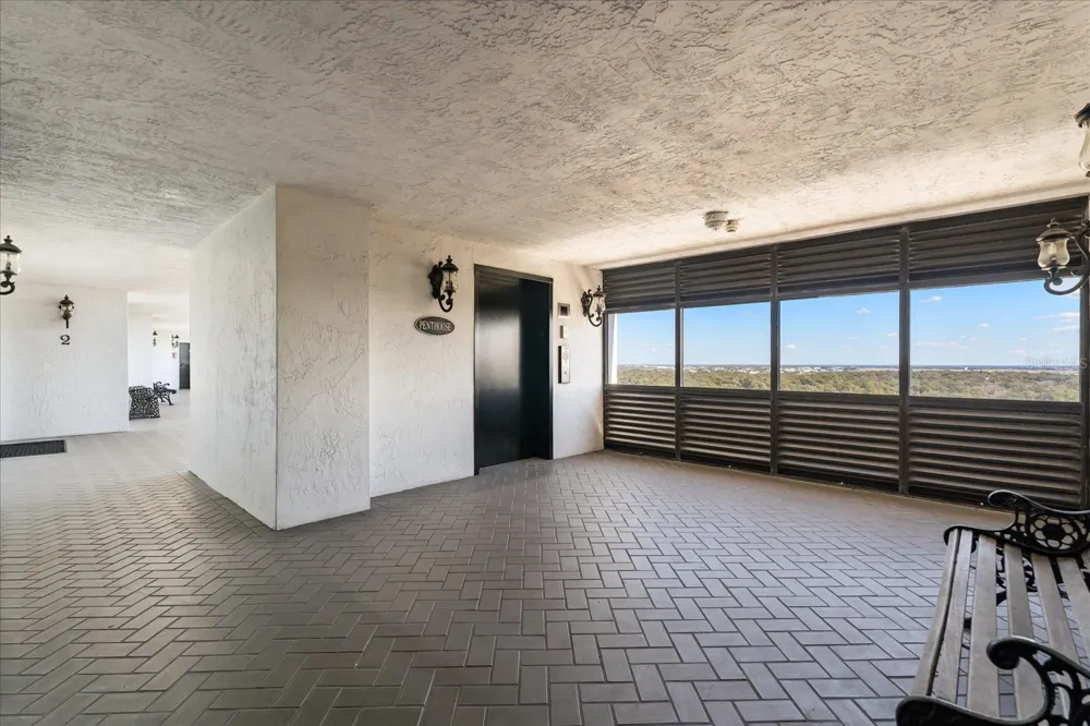 530 E CENTRAL BOULEVARD #1901 Orlando, FL 32801