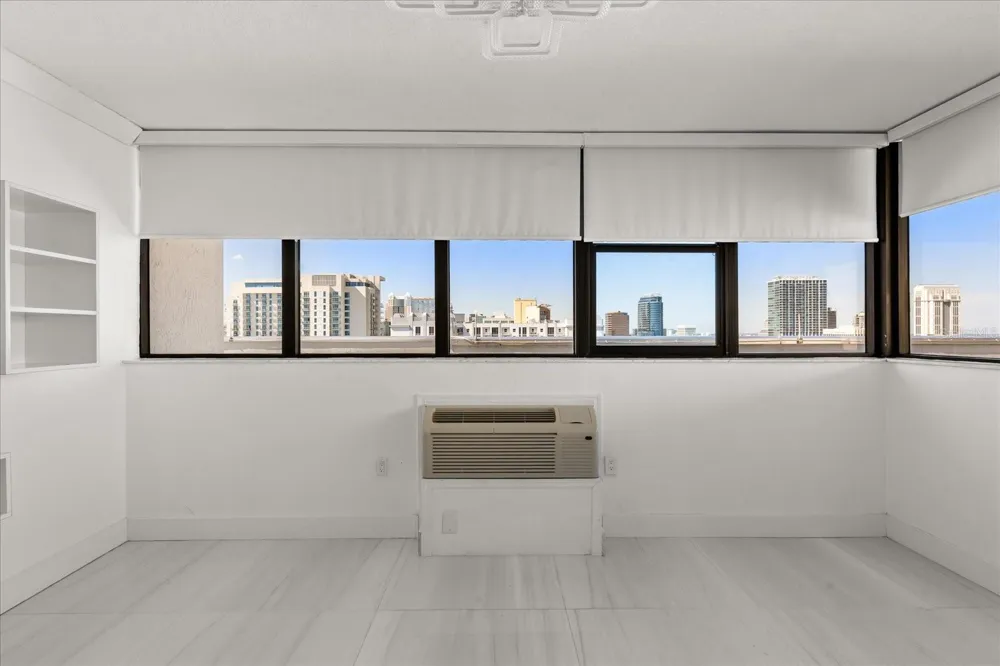 530 E CENTRAL BOULEVARD #1901 Orlando, FL 32801