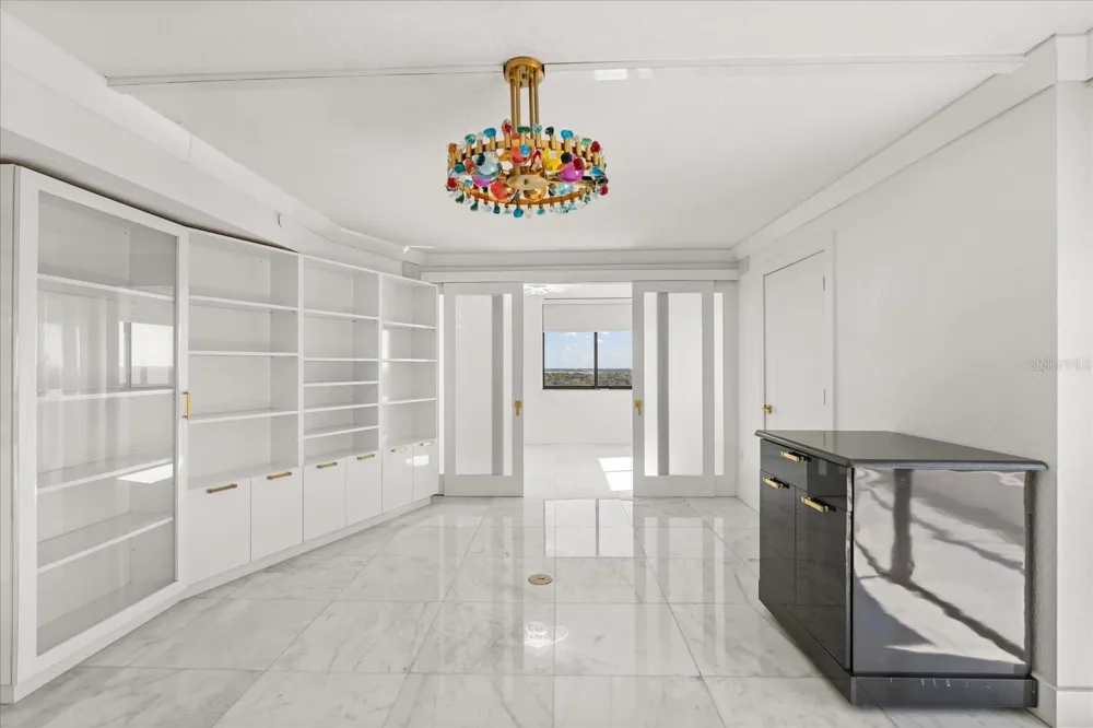 530 E CENTRAL BOULEVARD #1901 Orlando, FL 32801