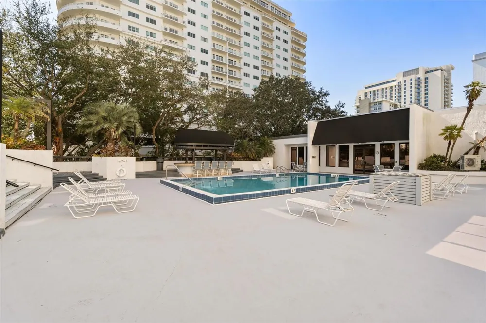 530 E CENTRAL BOULEVARD #1901 Orlando, FL 32801