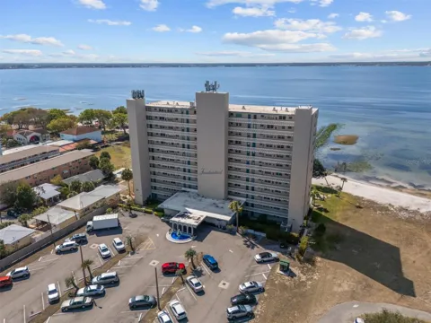 2131 LAKEVIEW DRIVE #904