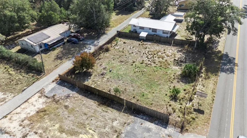 331 W MYERS BOULEVARD Mascotte, FL 34753