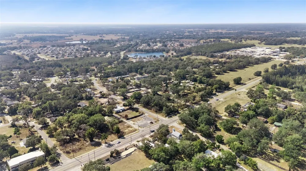 331 W MYERS BOULEVARD Mascotte, FL 34753