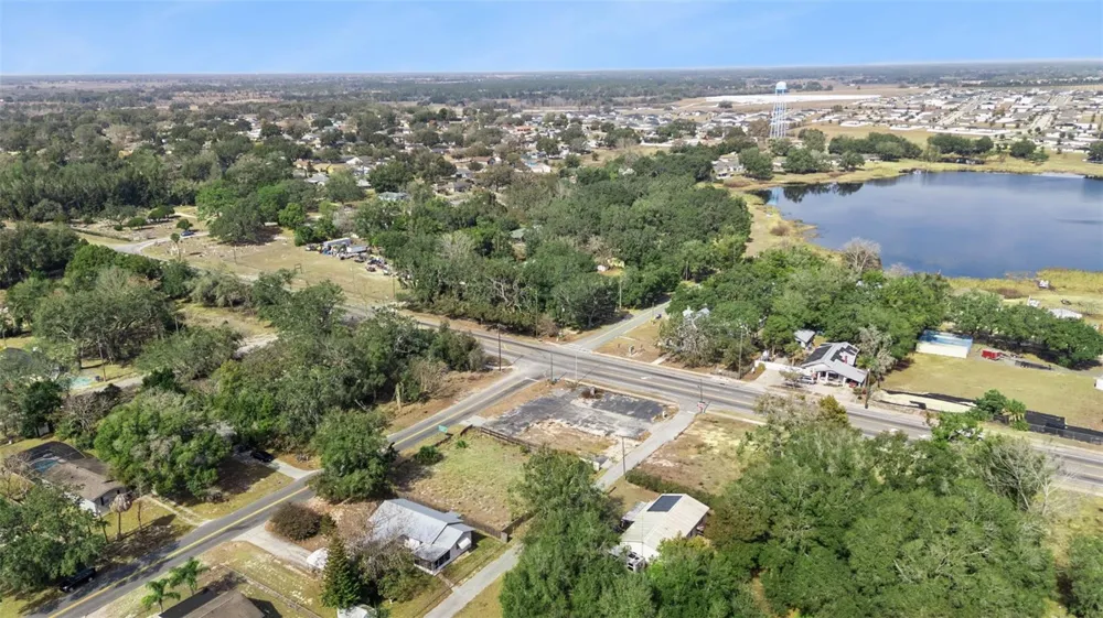 331 W MYERS BOULEVARD Mascotte, FL 34753