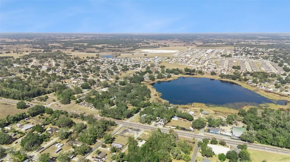 331 W MYERS BOULEVARD Mascotte, FL 34753