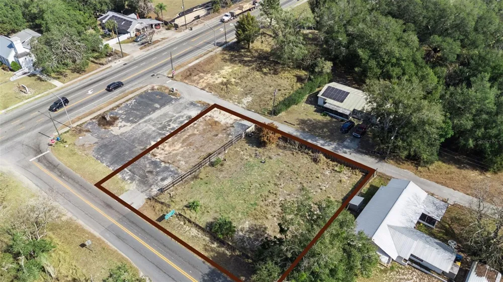 331 W MYERS BOULEVARD Mascotte, FL 34753