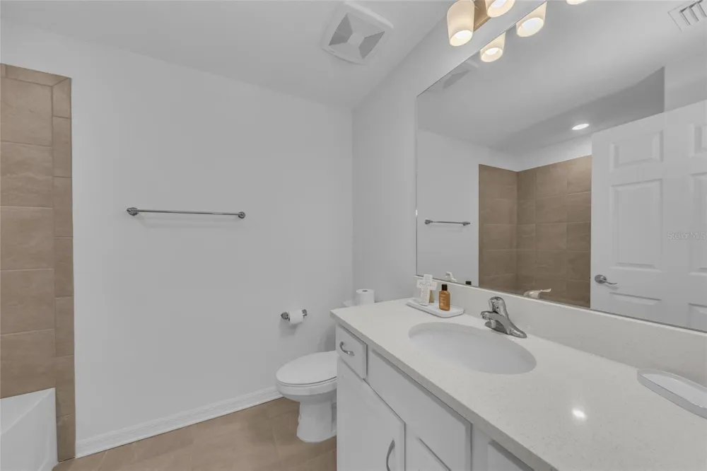 1741 CLEAT LANE Sarasota, FL 34240