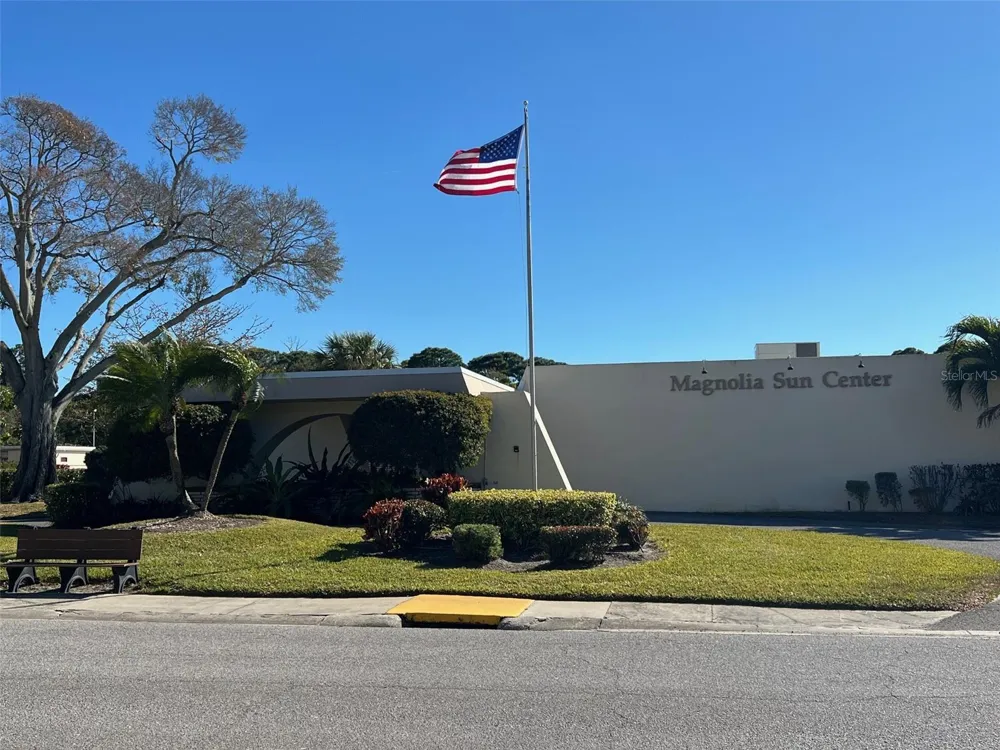 7951 58TH AVENUE #207 St Petersburg, FL 33709