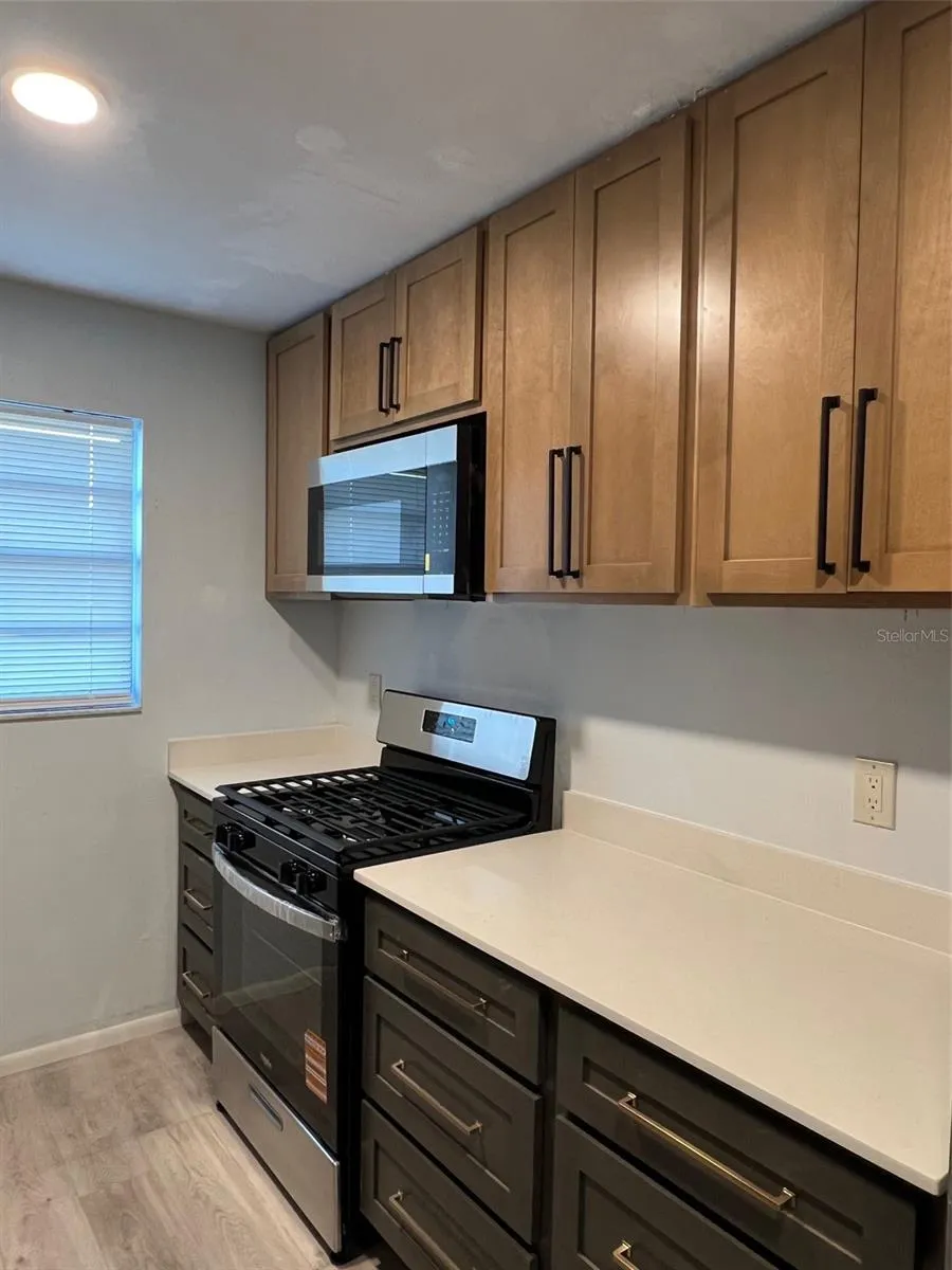 7951 58TH AVENUE #207 St Petersburg, FL 33709