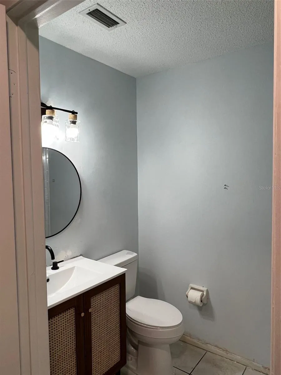 7951 58TH AVENUE #207 St Petersburg, FL 33709