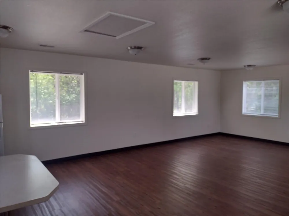 32560 James Curtin Drive Other, MI 48048