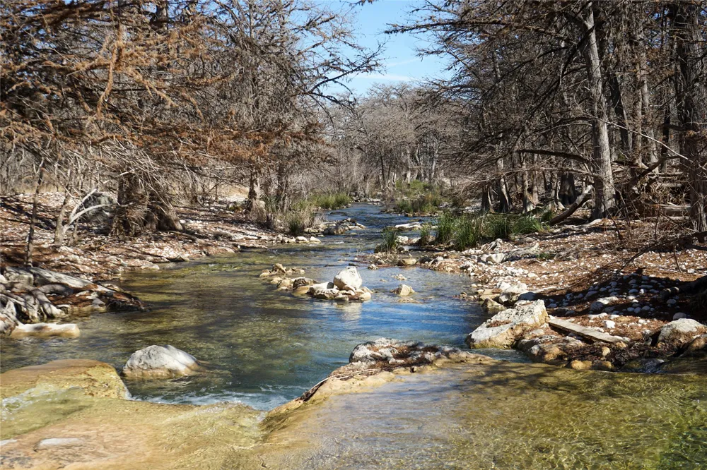 831 Magers Road Concan, TX 78838
