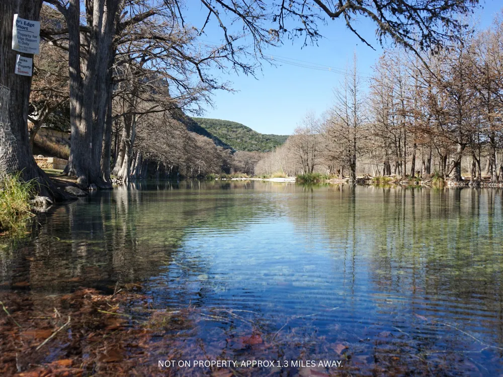 831 Magers Road Concan, TX 78838