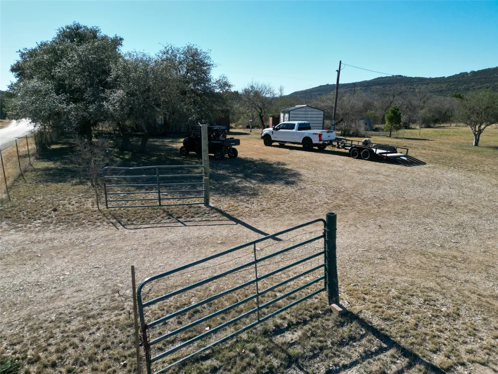 831 Magers Road Concan, TX 78838