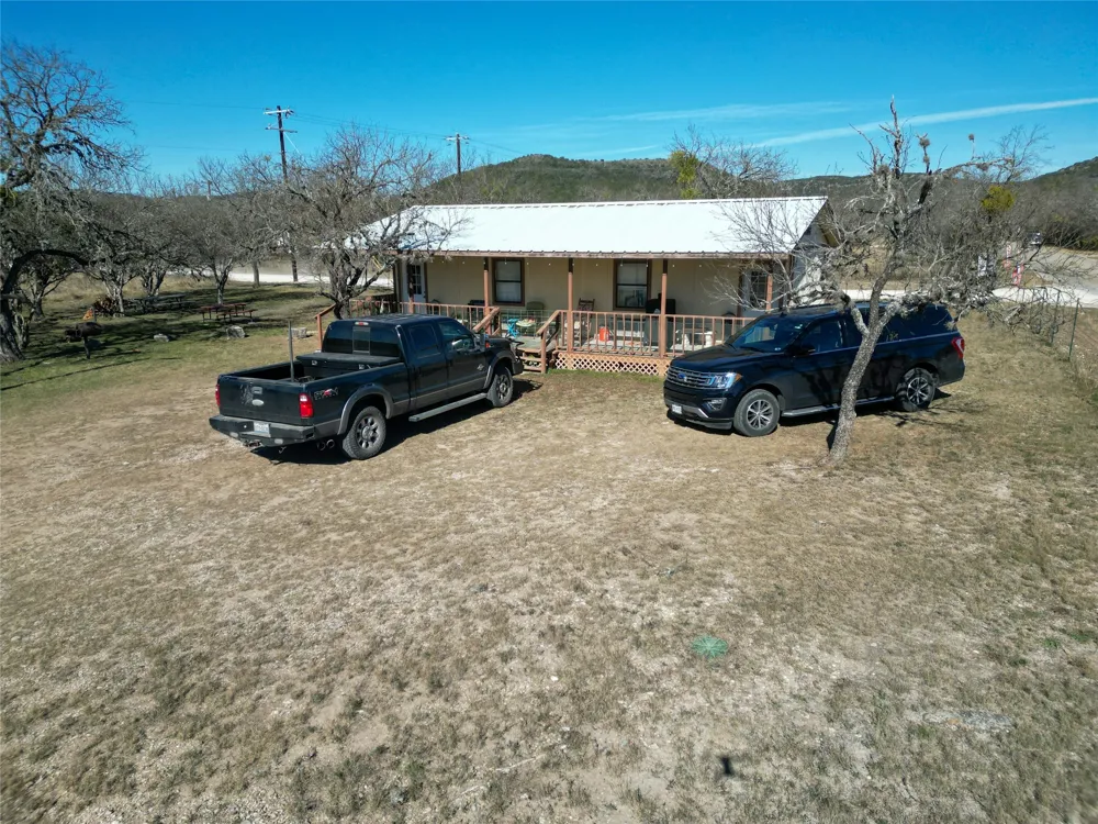 831 Magers Road Concan, TX 78838
