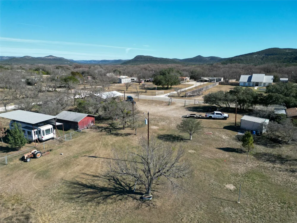 831 Magers Road Concan, TX 78838