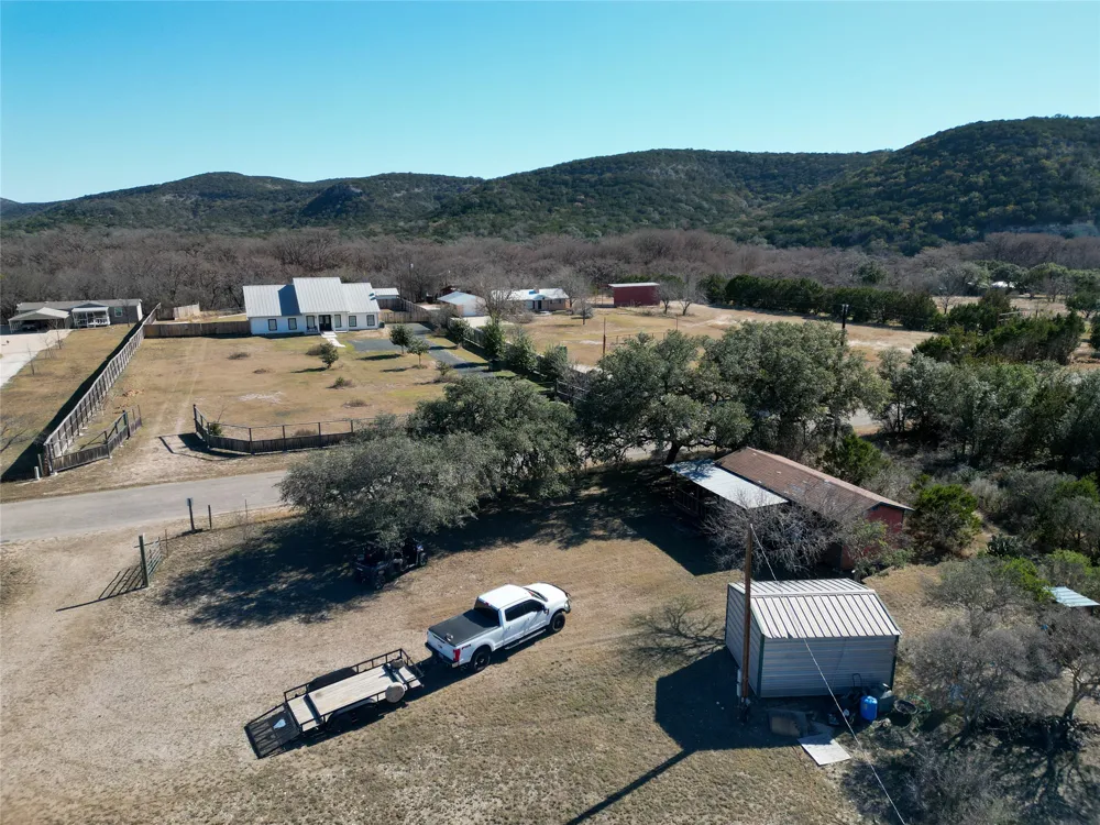 831 Magers Road Concan, TX 78838