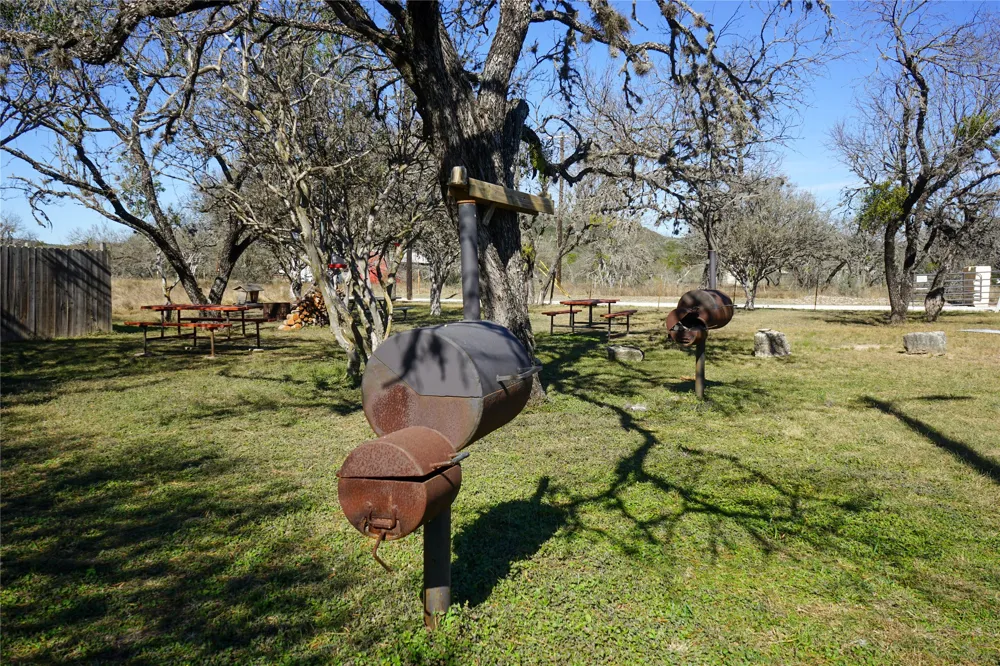 831 Magers Road Concan, TX 78838