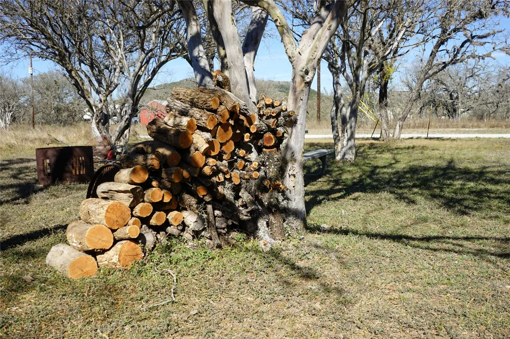 831 Magers Road Concan, TX 78838