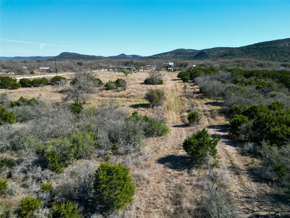 831 Magers Road Concan, TX 78838