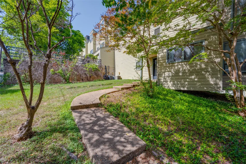 2612 San Pedro Street #112 Austin, TX 78705