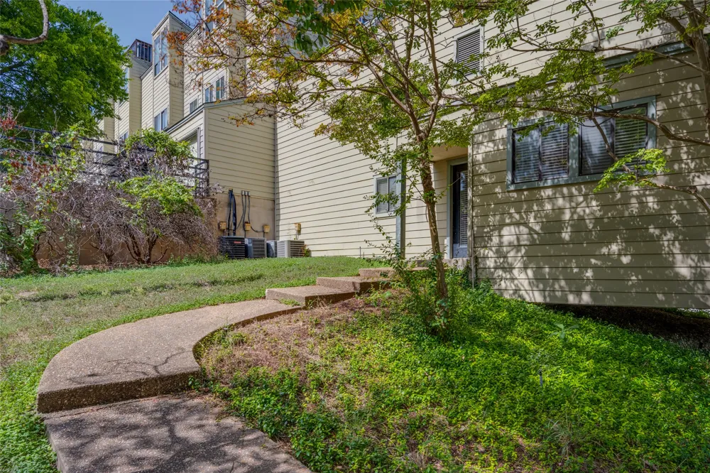 2612 San Pedro Street #112 Austin, TX 78705