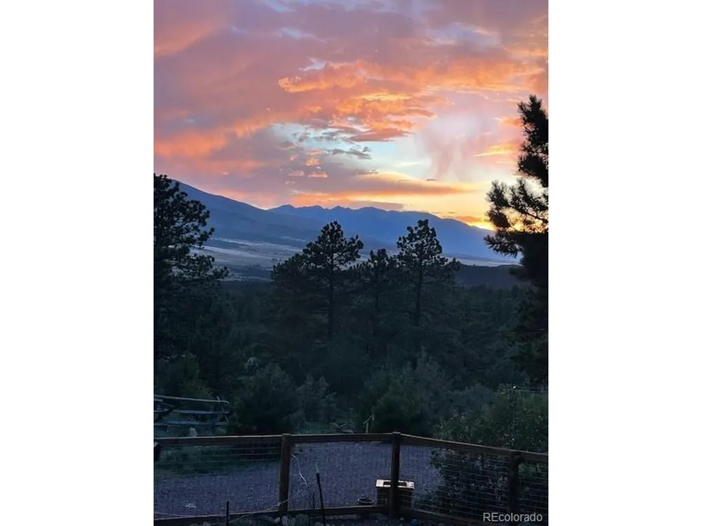 2613 Pheasant Loop Westcliffe, CO 81252