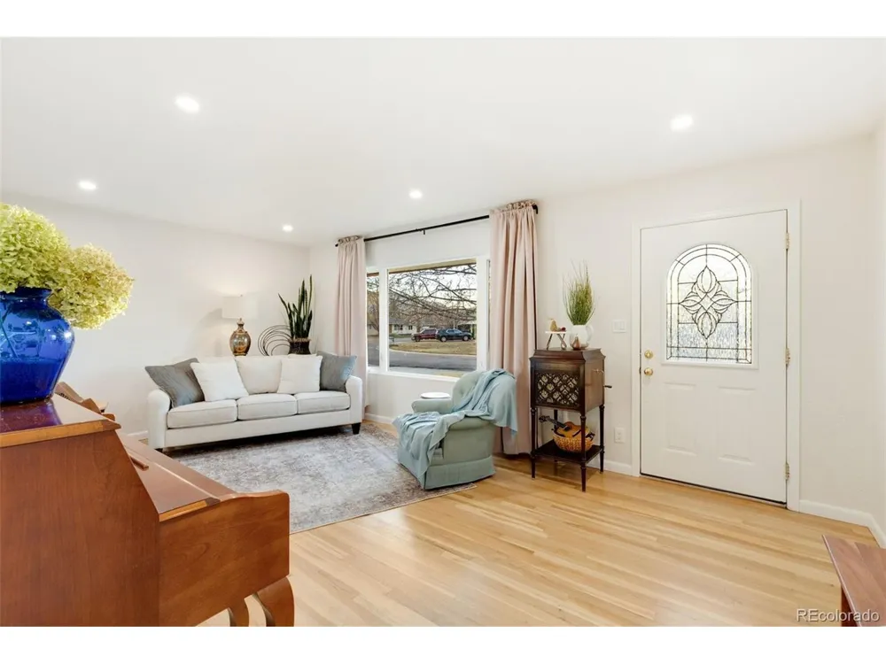 124 E Circle Drive Canon City, CO 81212