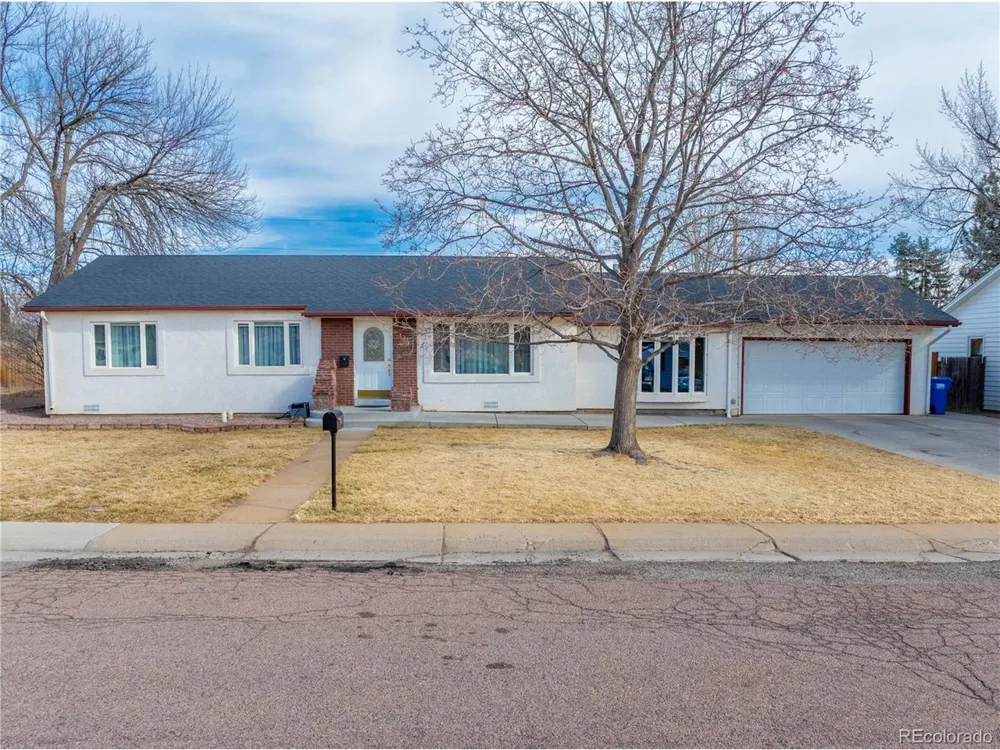 124 E Circle Drive Canon City, CO 81212