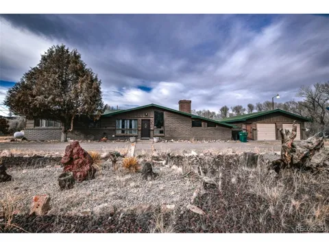 75 Comanche Trail