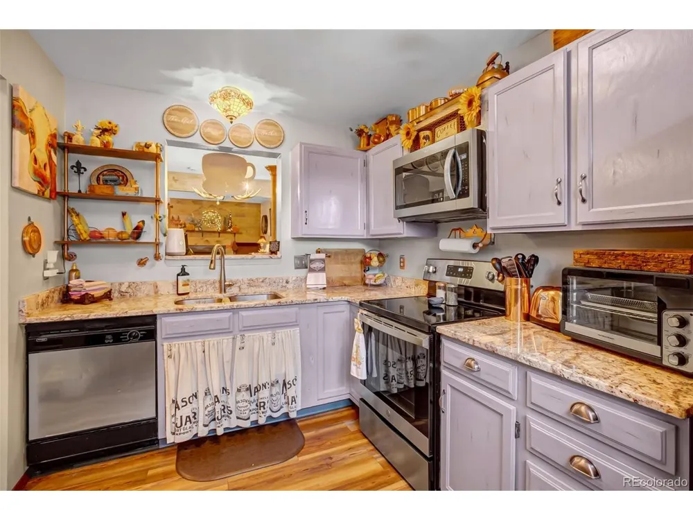 560 Manor Court Woodland Park, CO 80863