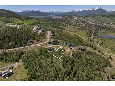70 Mayfly Drive