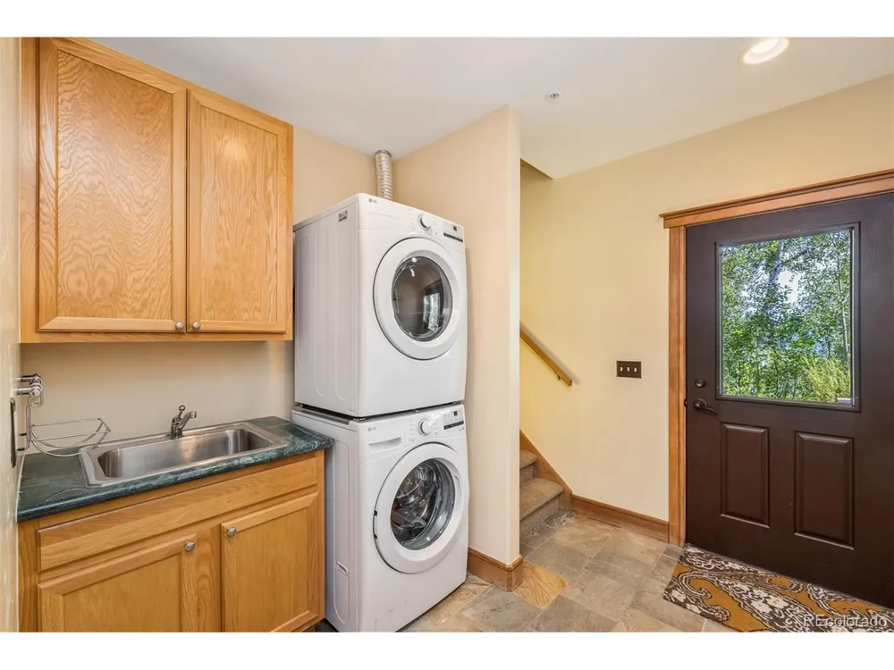 273 Two Cabins Drive Silverthorne, CO 80498