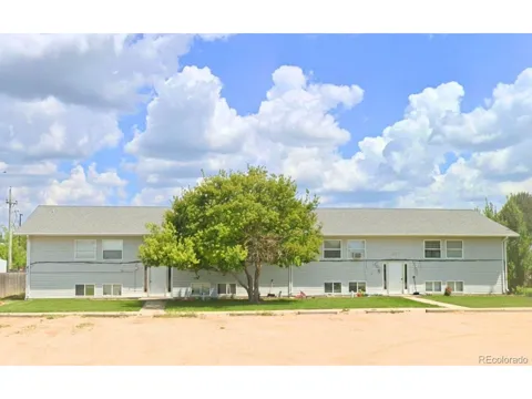 217 Applewood Court