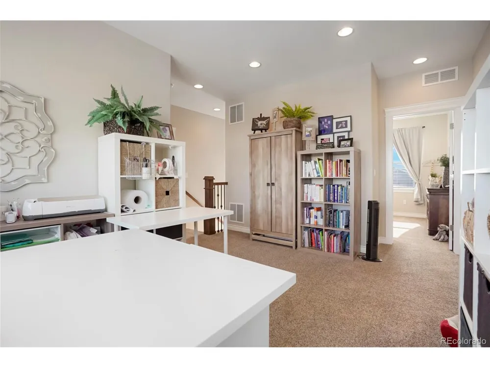 7186 Weaver Circle Castle Rock, CO 80104