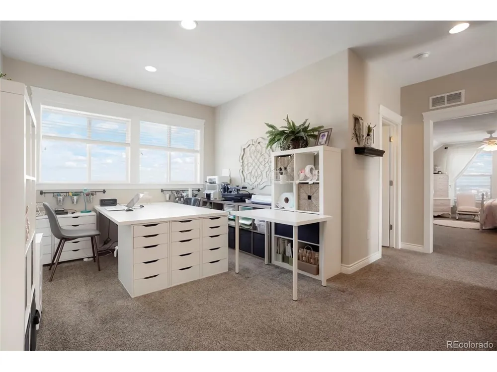 7186 Weaver Circle Castle Rock, CO 80104