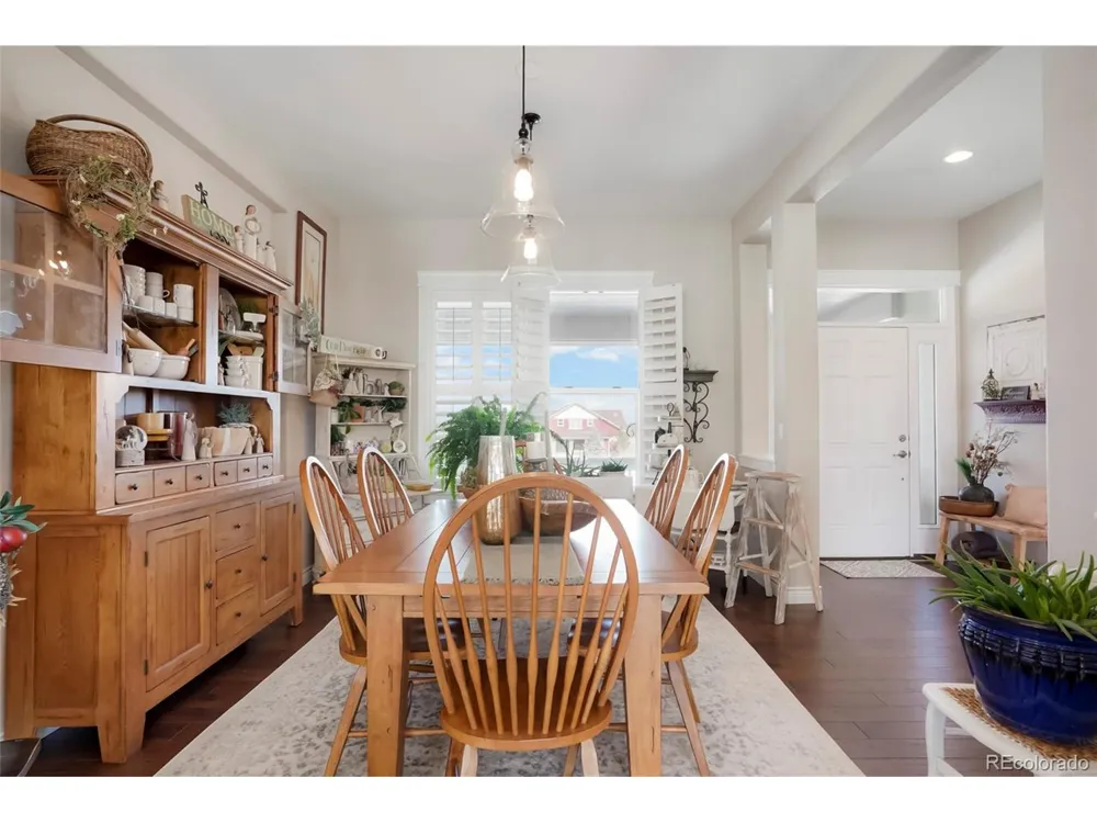 7186 Weaver Circle Castle Rock, CO 80104