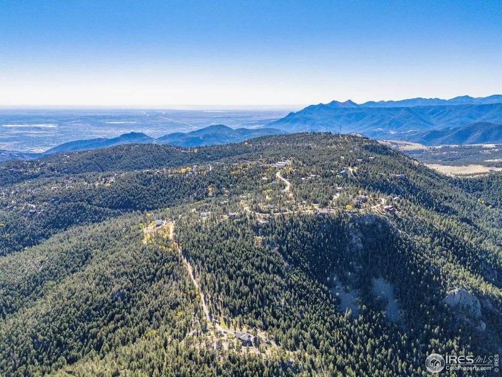 323 Roxbury Drive Boulder, CO 80302