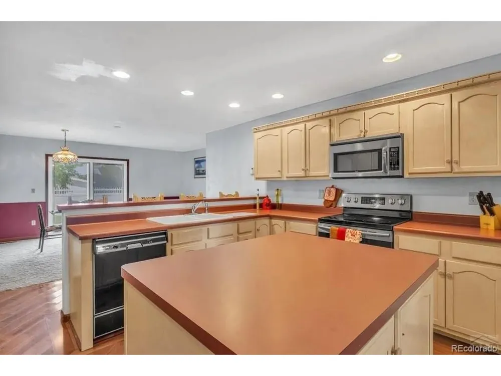 2 Meadow Lane Swink, CO 81077