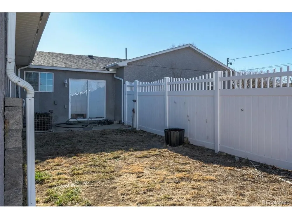 2 Meadow Lane Swink, CO 81077