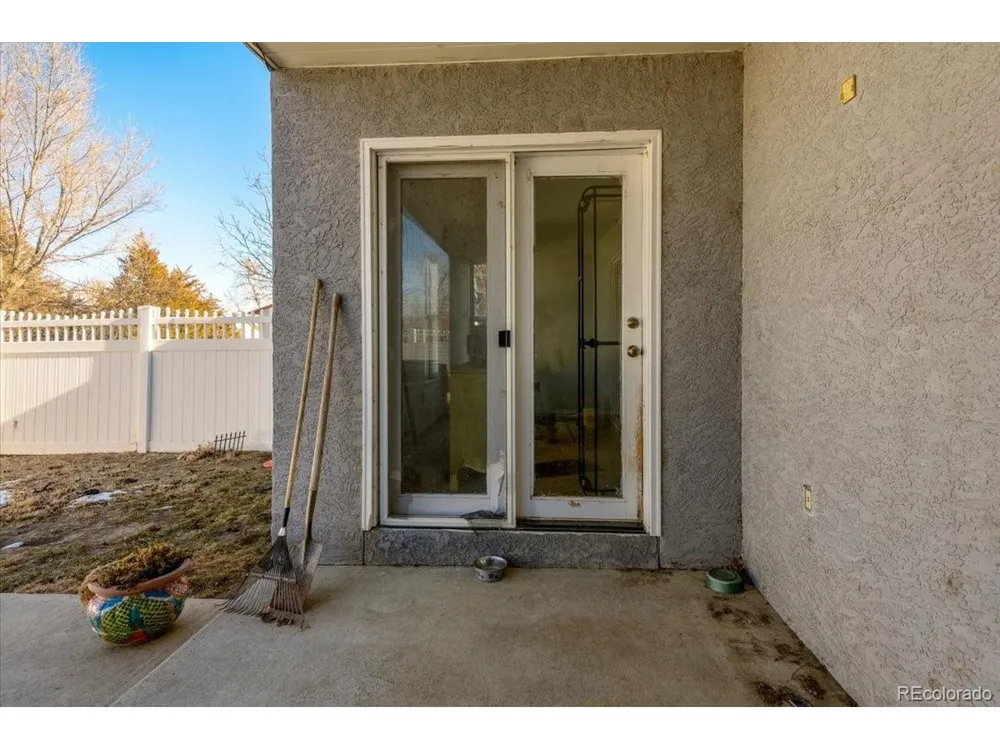 2 Meadow Lane Swink, CO 81077