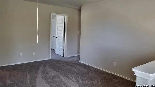 2440 Ayers Dr Seguin, TX 78155